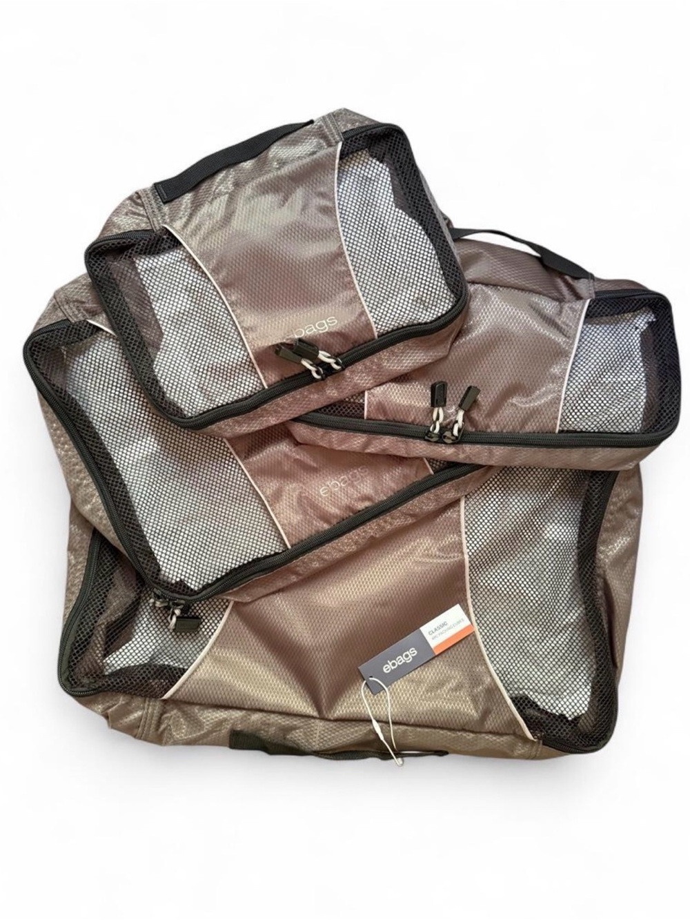 NWT eBAGS set of 4 Titanium (gray/black) packing cubes.